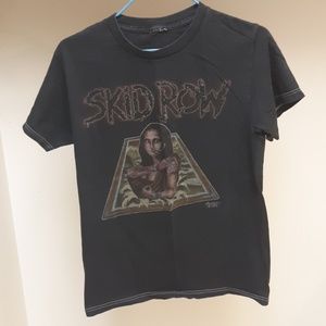 Skid Row T Shirt (Small)